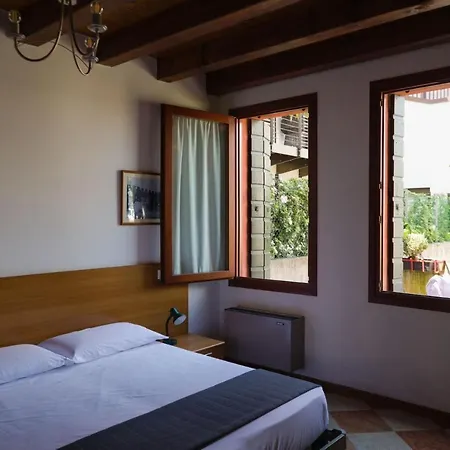 Gasthuis Cornarorooms 3*